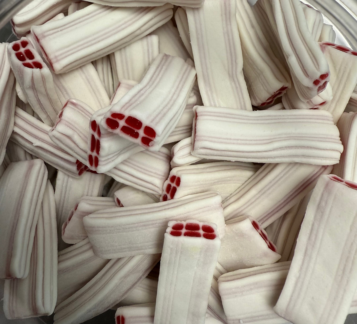 White Bricks Strawberry Cream