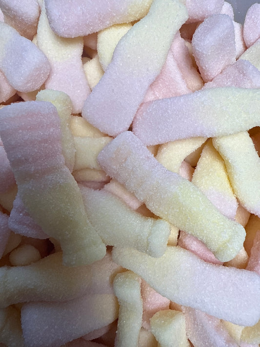 Saure Erdbeer Bananen Flaschen