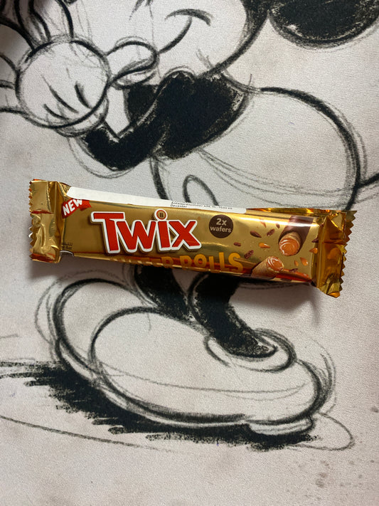 Twix Wafer Rolls
