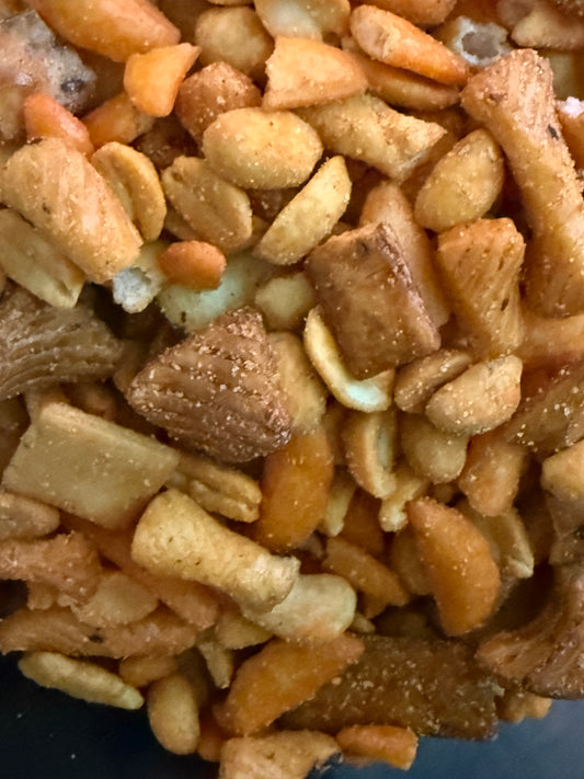 Spicy Mango Snack Mix