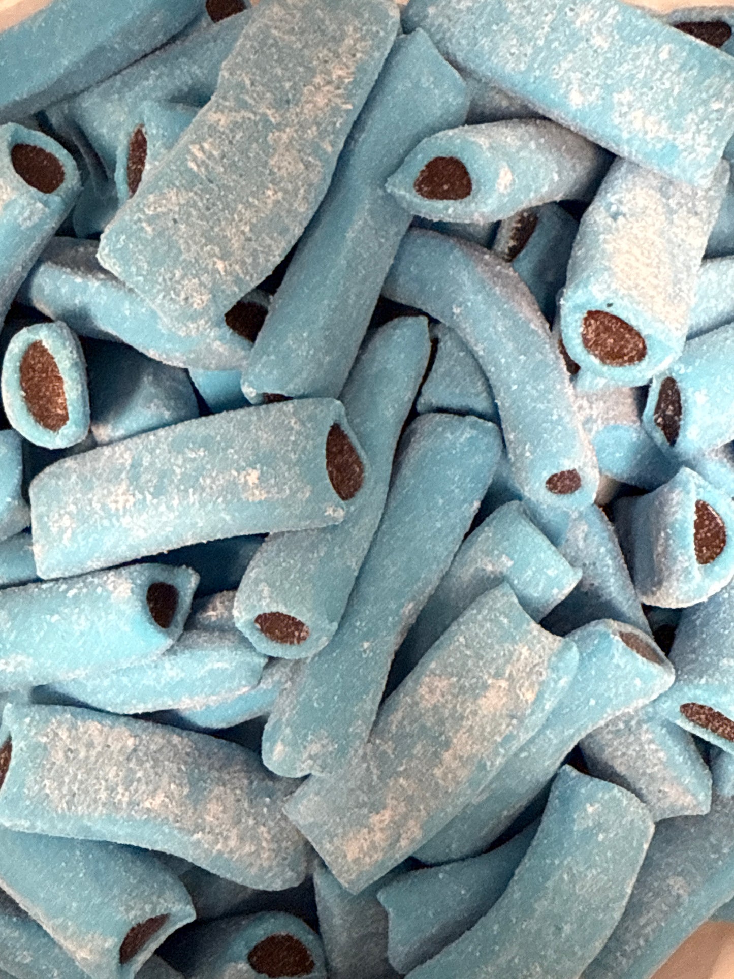 Blaue Himbeerstangen