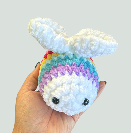 Regenbogen Biene gehäkelt